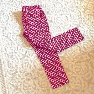 NWOT Ann Taylor Loft Julie Skinny pants in beautiful print